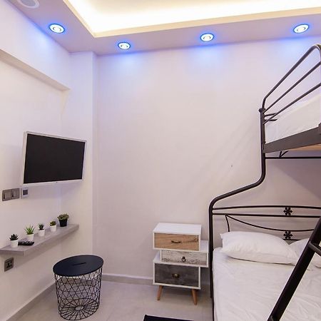 Modern Studio For 4 In Glyfada Appartamento Atene Esterno foto