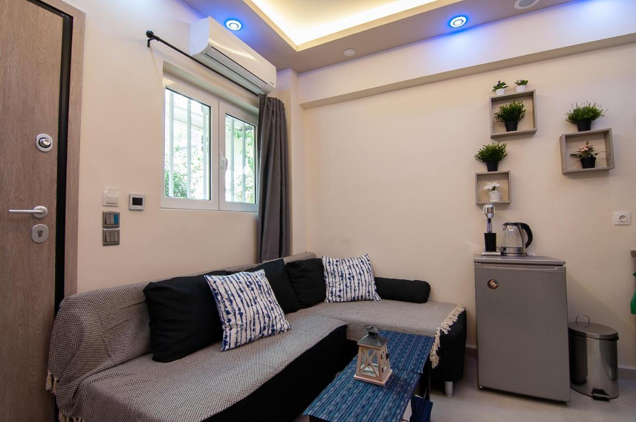 Modern Studio For 4 In Glyfada Appartamento Atene Esterno foto